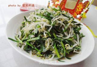 【韭菜炒绿豆芽】的做法步骤：8