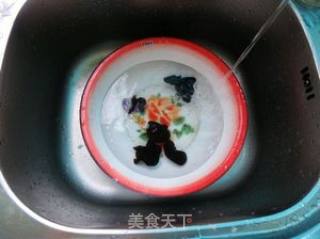 木耳炒黄瓜的做法步骤：1