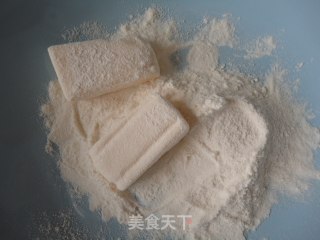 剁椒炸内酯豆腐的做法步骤：2