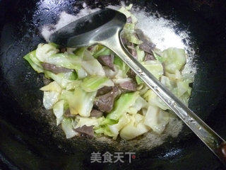 包心菜炒猪肺的做法步骤：11