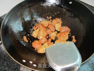 糖炒酿豆腐的做法步骤：5