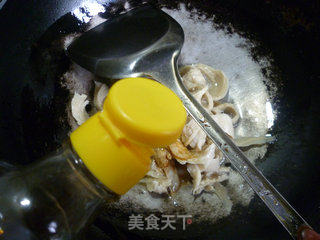 黑木耳梅豆炒面筋的做法步骤：8