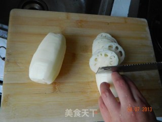 凉拌糖醋藕的做法步骤：2