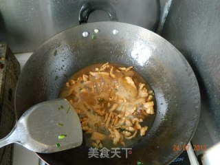 茭白炒肉丝的做法步骤：5