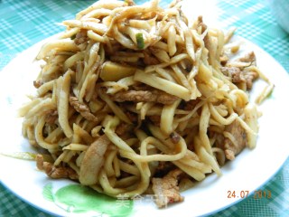 茭白炒肉丝的做法步骤：8
