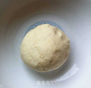 【紫薯蝴蝶小花卷】小紫薯新花样的做法步骤：1
