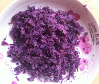 【紫薯蝴蝶小花卷】小紫薯新花样的做法步骤：3