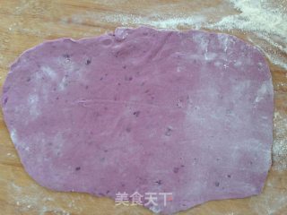 【紫薯蝴蝶小花卷】小紫薯新花样的做法步骤：7
