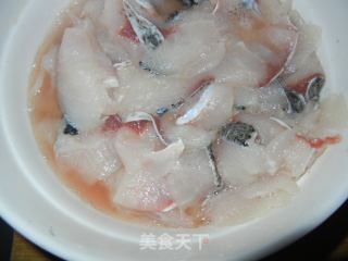 番茄鱼片的做法步骤：1