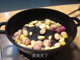 焖海鳝鱼的做法步骤：2