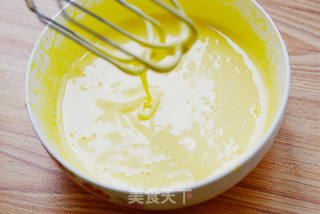 不用淡奶油做低脂冷饮——手工&机械2种做法的大果粒奶香冰淇淋的做法步骤：4