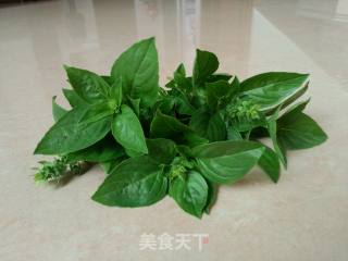 夏日清凉饮品-——清爽薄荷茶的做法步骤：1