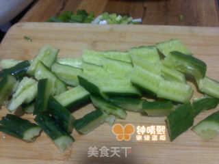 夏日酷饮【黄瓜汁】的做法步骤：1