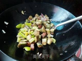 腊肉炒茄子的做法步骤：7