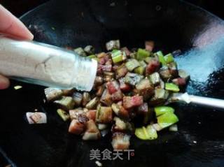 腊肉炒茄子的做法步骤：10