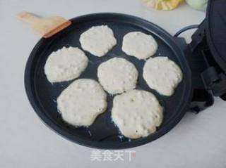 鸡蛋薏米饼的做法步骤：7