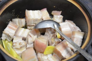 千张结烧肉的做法步骤：4