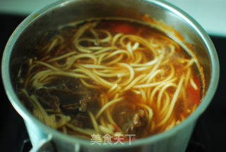 牛肉面的做法步骤：2