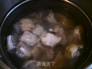 香辣猪蹄的做法步骤：1