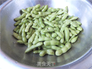 五香盐水毛豆的做法步骤：2