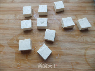玫瑰花豆腐的做法步骤：1