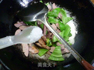 青椒炒鹅肝的做法步骤：8