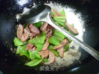 青椒炒鹅肝的做法步骤：10