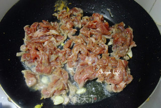 新手一次做成功的“滑”蛋牛肉的做法步骤：5
