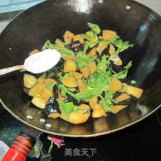 辣椒炒茄子的做法步骤：5