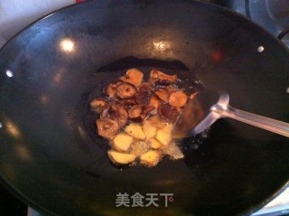 香菇鸭肉焖竹笋的做法步骤：3