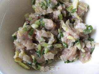 腌肉娃娃菜煮年糕的做法步骤：2