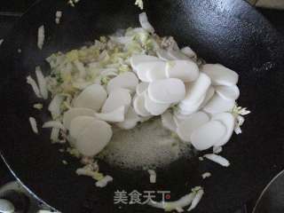 腌肉娃娃菜煮年糕的做法步骤：7