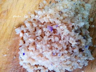 美味凉菜-------水晶肉皮冻的做法步骤：4