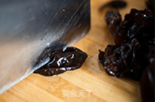 凉拌木耳的做法步骤：1