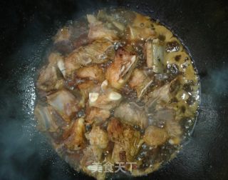 南瓜排骨煲的做法步骤：2