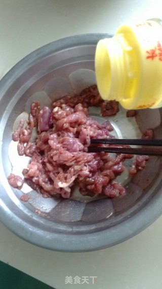 洋葱炒肉丝的做法步骤：2