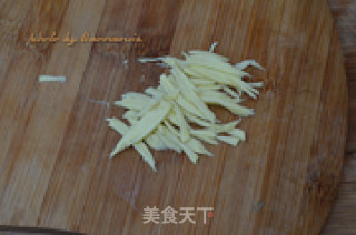 姜丝蜜汁鸡翅的做法步骤：3