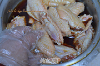 姜丝蜜汁鸡翅的做法步骤：4