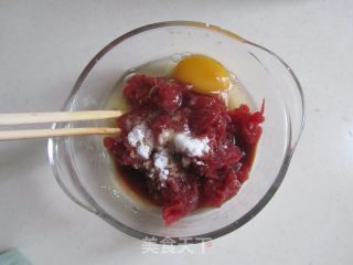 蚝油牛肉杏鲍菇的做法步骤：1