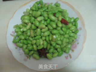 【凉拌毛豆子】夏日里的一抹清凉的做法步骤：4