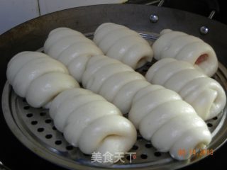 腊肠卷的做法步骤：5