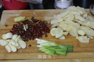 段段子姜鸭的做法步骤：3