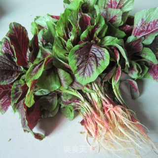 肥肉苋菜的做法步骤：1