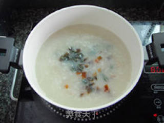 【皮蛋瘦肉粥】--- 广式粥品里最常见的那一道的做法步骤：11