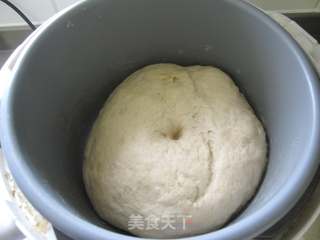 【芹香胡萝卜肉包】荤素搭配的包子的做法步骤：5