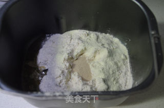 香肠面包 & 蜜红豆面包的做法步骤：3