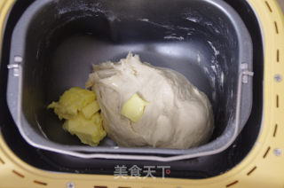 香肠面包 & 蜜红豆面包的做法步骤：5