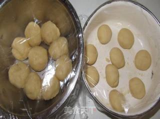 苏式莲蓉月饼的做法步骤：10