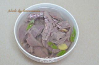 椒麻腰花的做法步骤：2