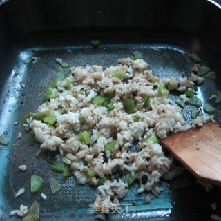 豆香蛋丁饭的做法步骤：3